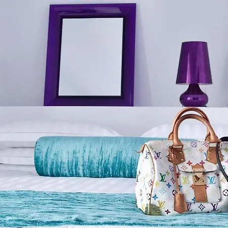 호텔 아방가르드스위트 4*