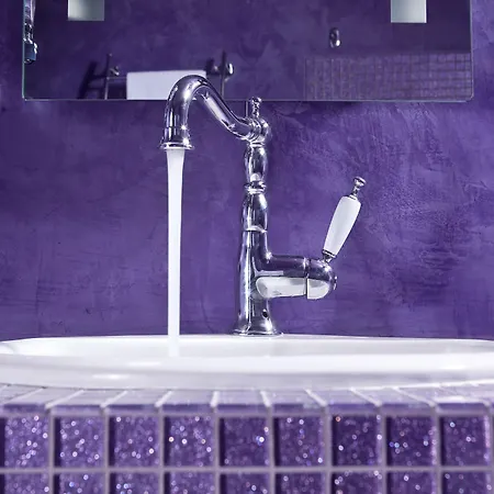 Avant Garde Отель