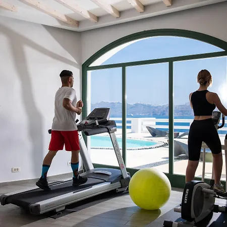 Отель Avant Garde 4*