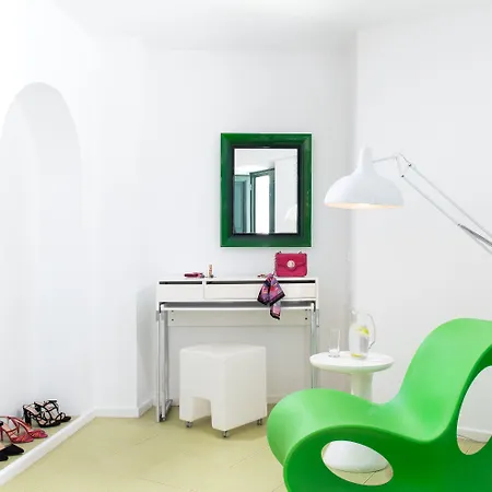 Hotel Avant Garde 4*
