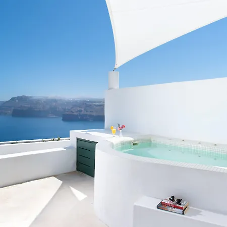 Avant Garde Hotel 4*