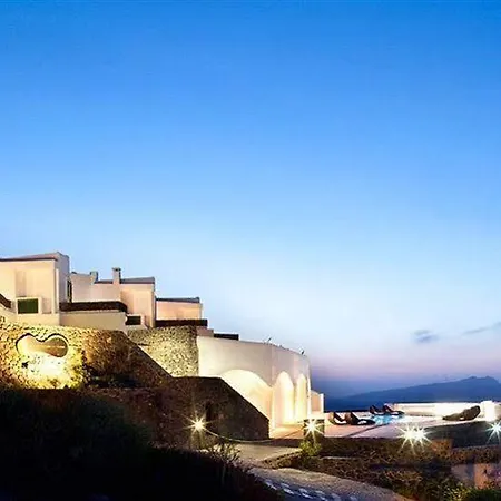 Avant Garde Hotel 4*