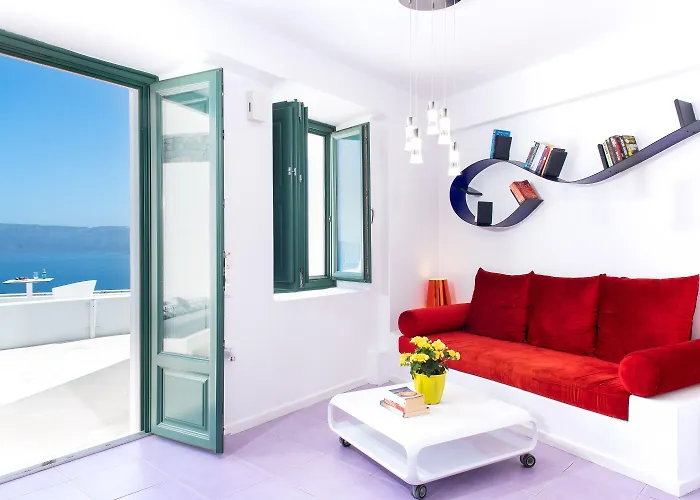 Avant Garde Hotel 4*