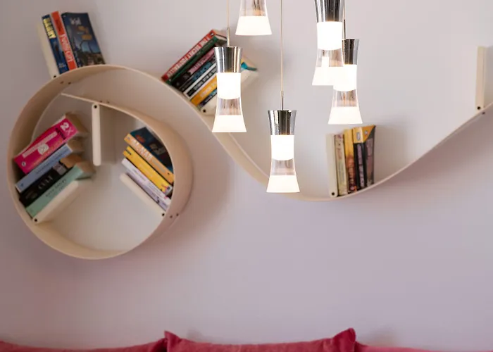 前卫套房酒店 酒店 4*