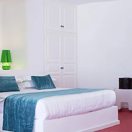 Hotel Avant Garde 4*