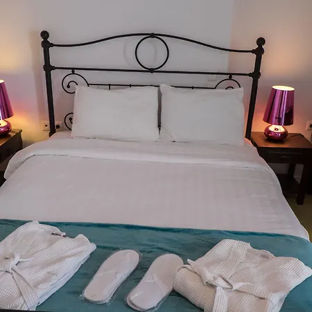 Hotel Avant Garde 4*